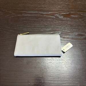 Fossil Lainie Pebbled Leather Clutch Zip Wallet in Light Grey